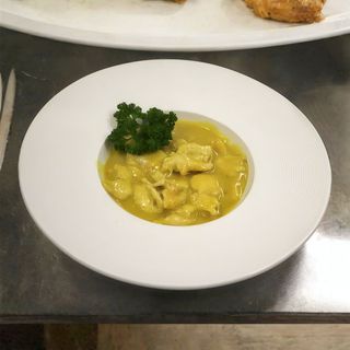 231 POLLO AL CURRY