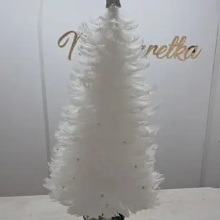 Choinka  z piórek biała