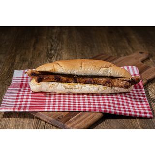 Dve Domaće Kobasice U Kifli