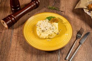 Piure cu brânzeturi