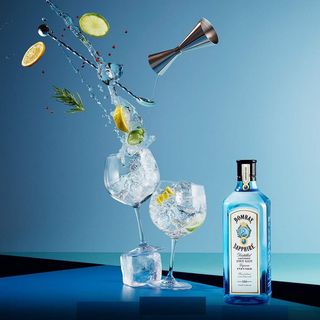 GIN BOMBAY TONIC 