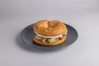 Pollo Bagel