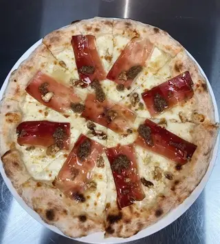 Pizza Caprina 30 Cm.