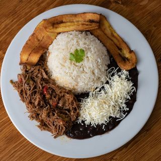 Pabellon Criollo