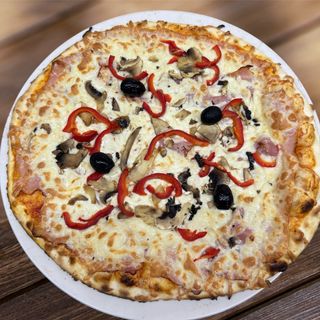 Pizza Milenium family