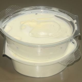 Tarrina, pequeña de salsa blanca