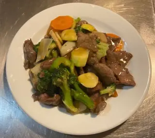 Ternera Con Brocoli