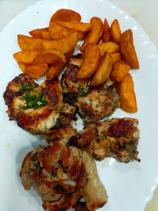 Pechuga Plancha Con Patatas