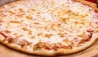 Pizza 4 quesos (30 cm.)