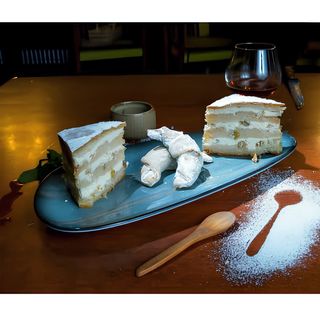 Desert mix traditional