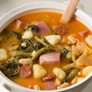 Caldo Gallego