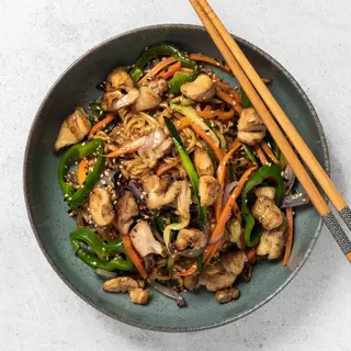 Yakisoba de Pollo