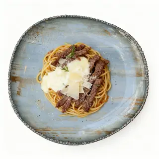 Pasta s biftekom i mozzarellom