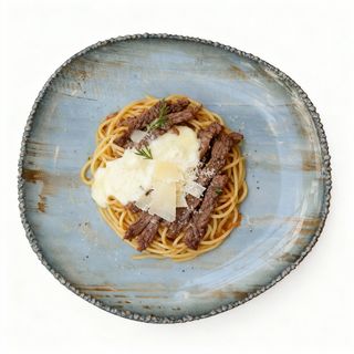 Pasta s biftekom i mozzarellom