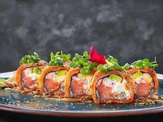 Vip рол СЕГУН (2 варіанти) З тигровою креветкою