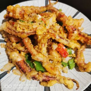 Calamares con sal y pimienta