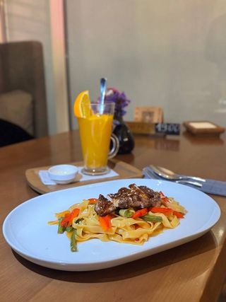 Паста з куркою теріяки (330г)