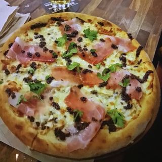 Pizza Speck (28 Cm.)