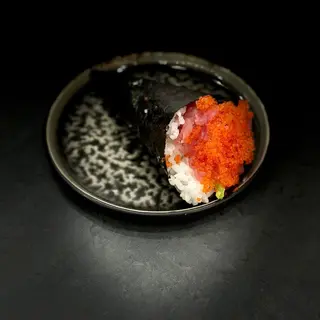56. Tonno avocado  Temaki