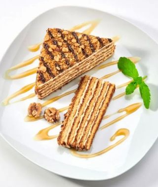 Marlenka cu miere și nucă