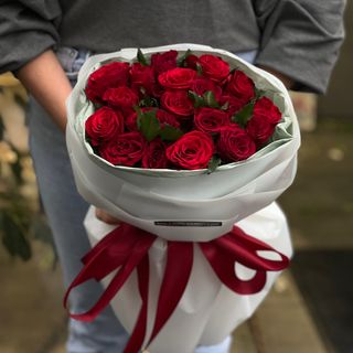 19 троянд Престиж