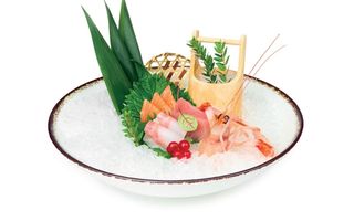136. Sashimi moriwase 8 pezzi