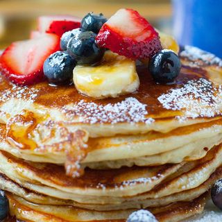 FRESH FRUITS PANCAKES