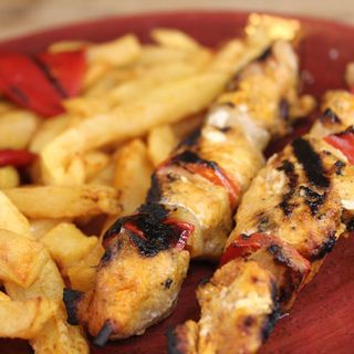 Brochetas De Pollo Adobadas (2 Uds.)