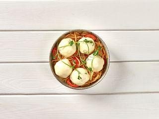 Спагеті з курячими міт-болами (400g)