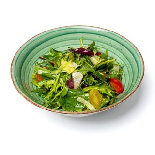 Гарнитура Микс хрупкави салати