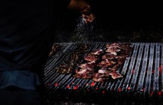 Media Parrillada De Pollo Y Cerdo