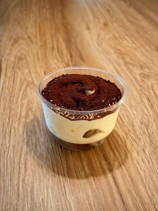 Desert in pahar tiramisu 1/55