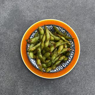 5) Edamame picante
