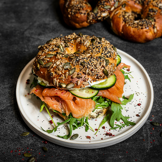 Bagel De Salmón Ahumado. 