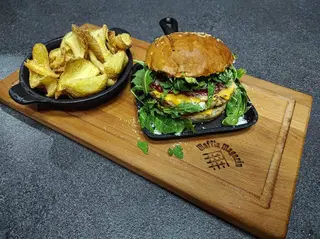 Cezarov burger 
