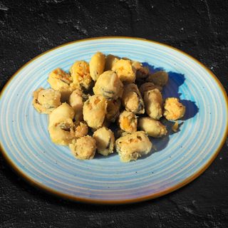 Midii cu cartofi si sos