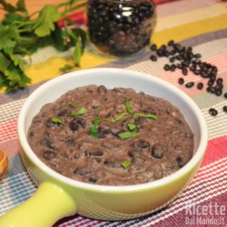 Crema di fagioli neri