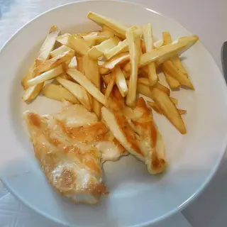 Pechuga De Pollo Frita Con Patatas
