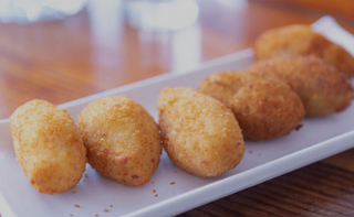 Ración De Croquetas De Pollo (7 Uds.)