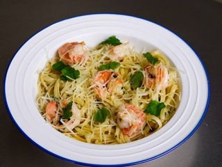 Паста з креветками (370г)