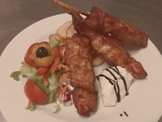 Brocheta De Pollo Con Patatas