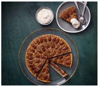 Tarta cu mix de nuci, fulgi de ciocolata