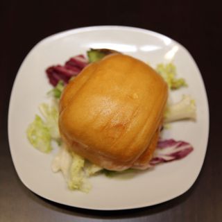 E14 - Pan chino frito (1 ud.)