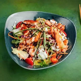 Salata sa grilovanim lososom
