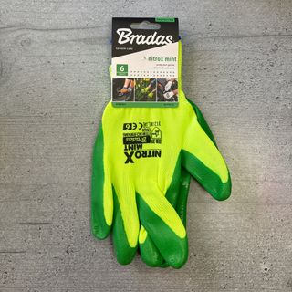 Ръкавици - размер 6