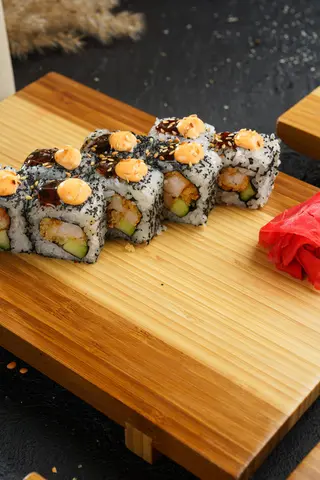 Йонака ролл (330г)