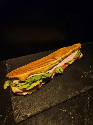 Klasik sendvič
