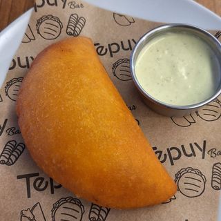 Empanada de pollo (1 ud.)