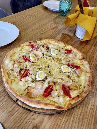 Пицца цезарь