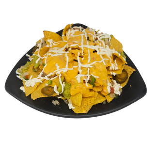 Nachos con pico gallo, guacamole, salsa Valdés y salsa agria